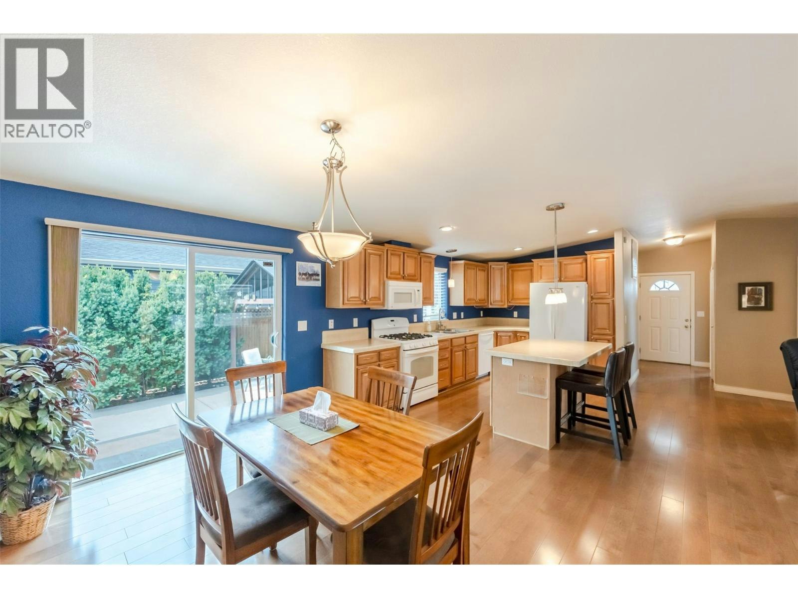 7-8300 Gallagher Lk Frontage Road - 3