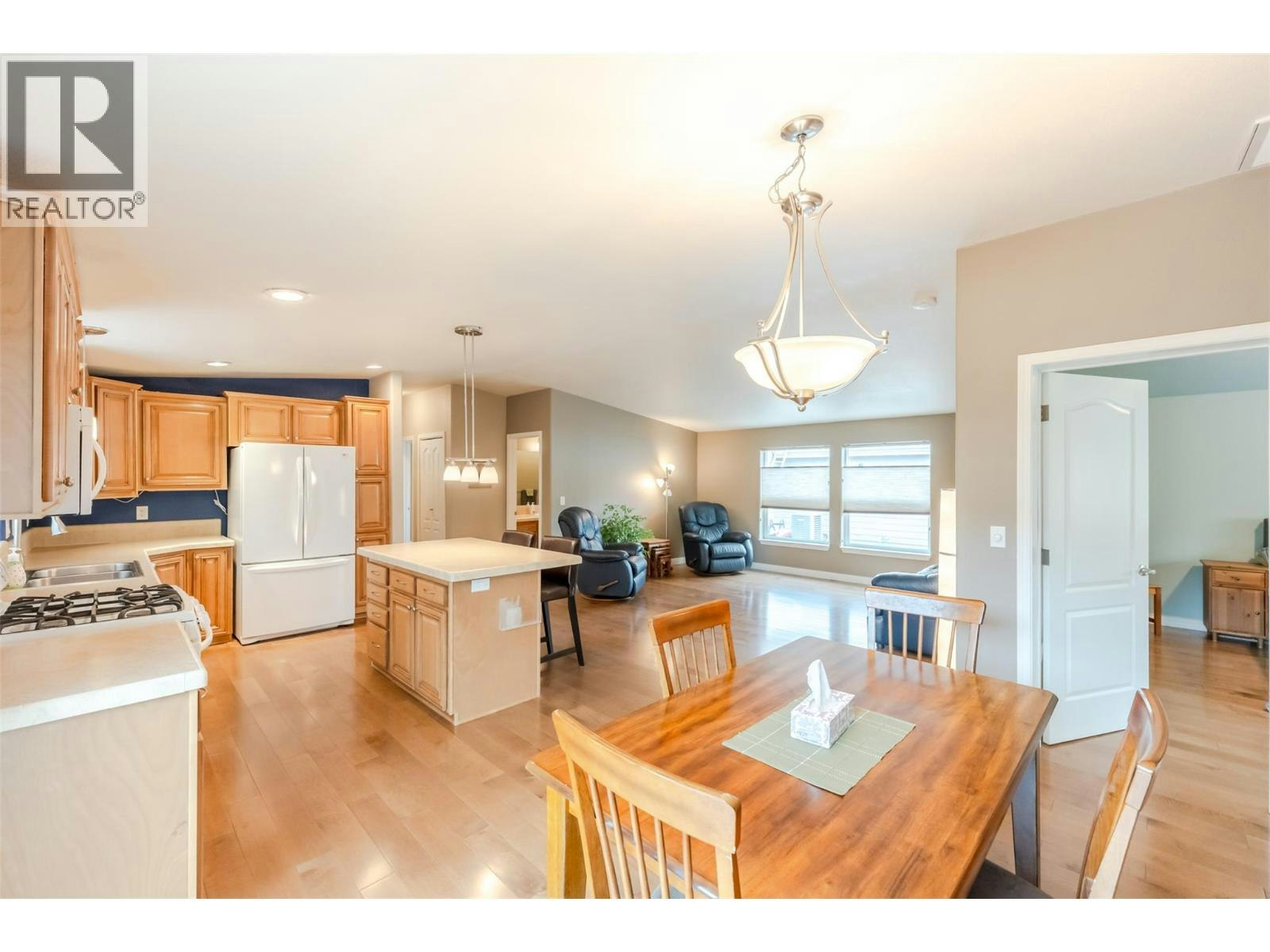 7-8300 Gallagher Lk Frontage Road - 5