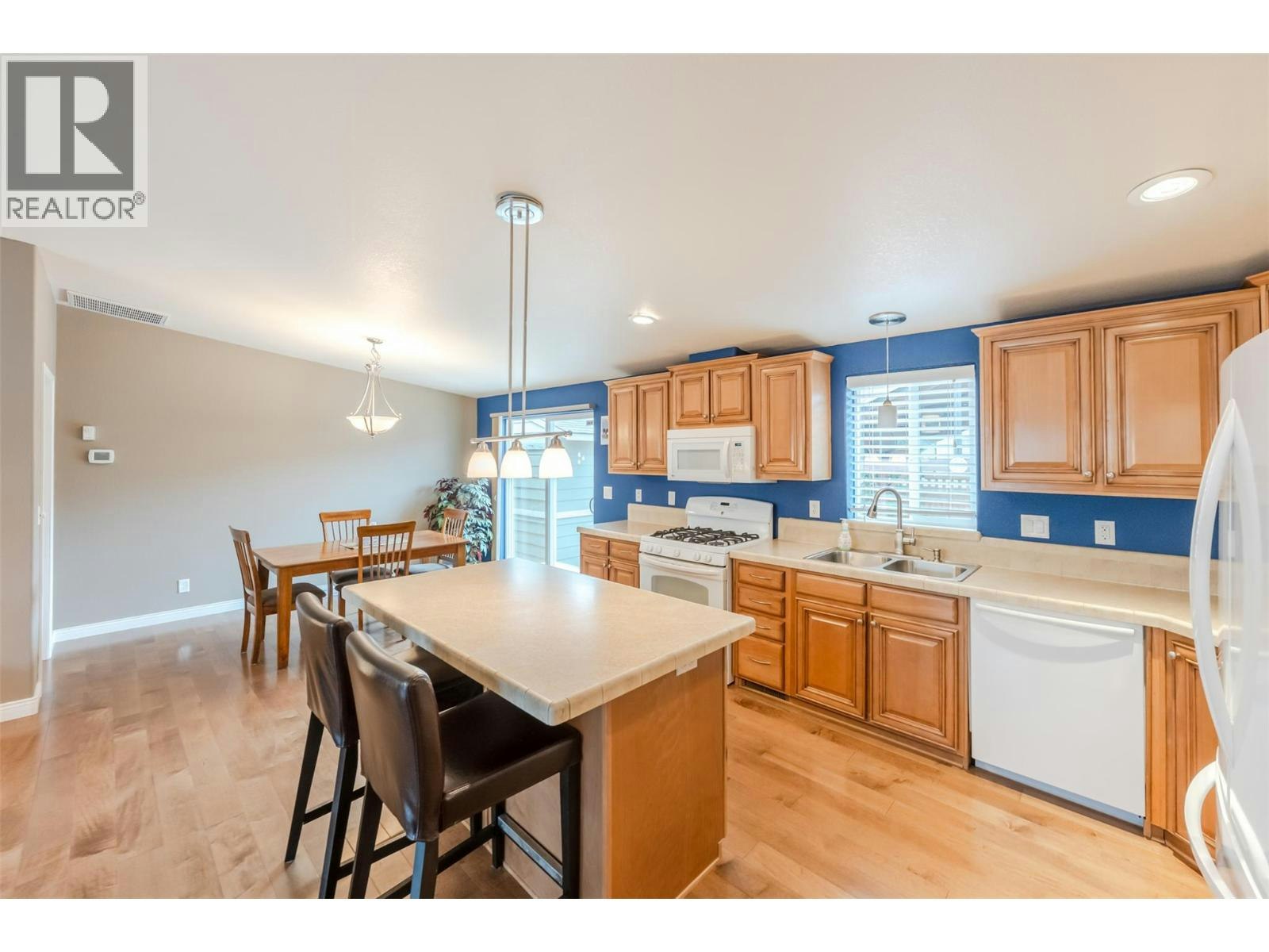 7-8300 Gallagher Lk Frontage Road, Osoyoos, BC, V0H 1T2 - 9