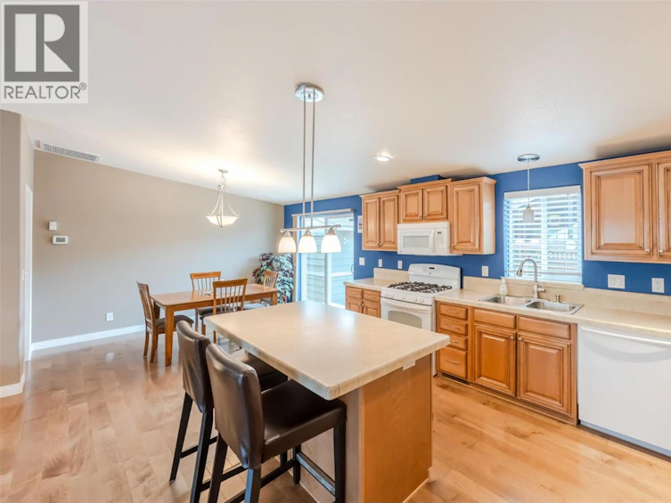 7-8300 Gallagher Lk Frontage Road, Osoyoos, BC, V0H 1T2 - 9