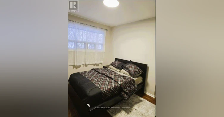 7 Stonehenge Crescent, Toronto, ON, M1G 2P5 - 5