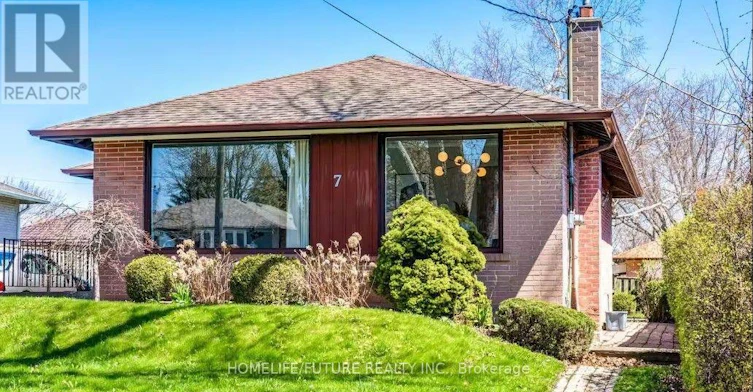 7 Stonehenge Crescent, Toronto, ON, M1G 2P5