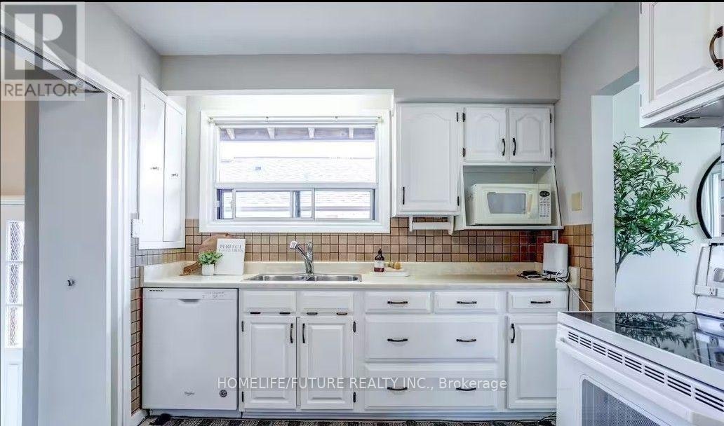 7 Stonehenge Crescent, Toronto, ON, M1G 2P5 - 10