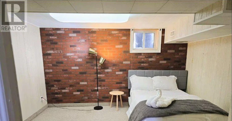 7 Stonehenge Crescent, Toronto, ON, M1G 2P5 - 12