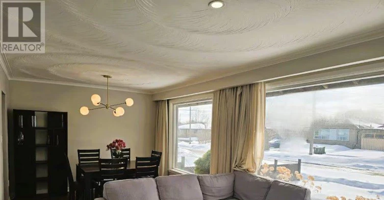 7 Stonehenge Crescent, Toronto, ON, M1G 2P5 - 8