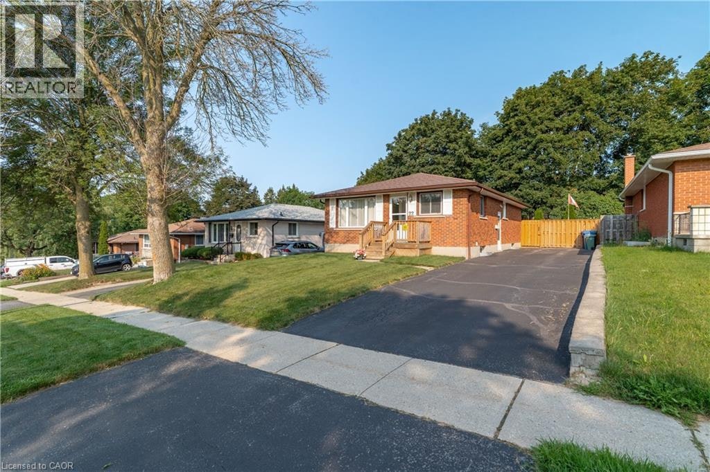 22 Mountford Drive, Guelph, ON, N1E 6E9
