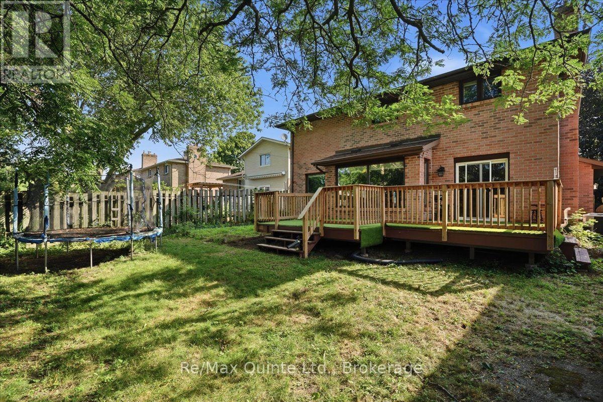 12 Brimley Court, Belleville, ON, K8N 5L5 - 17