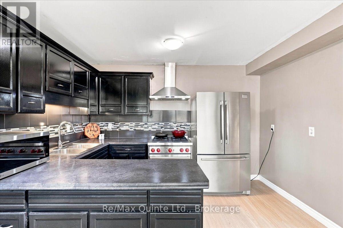 12 Brimley Court, Belleville, ON, K8N 5L5 - 7
