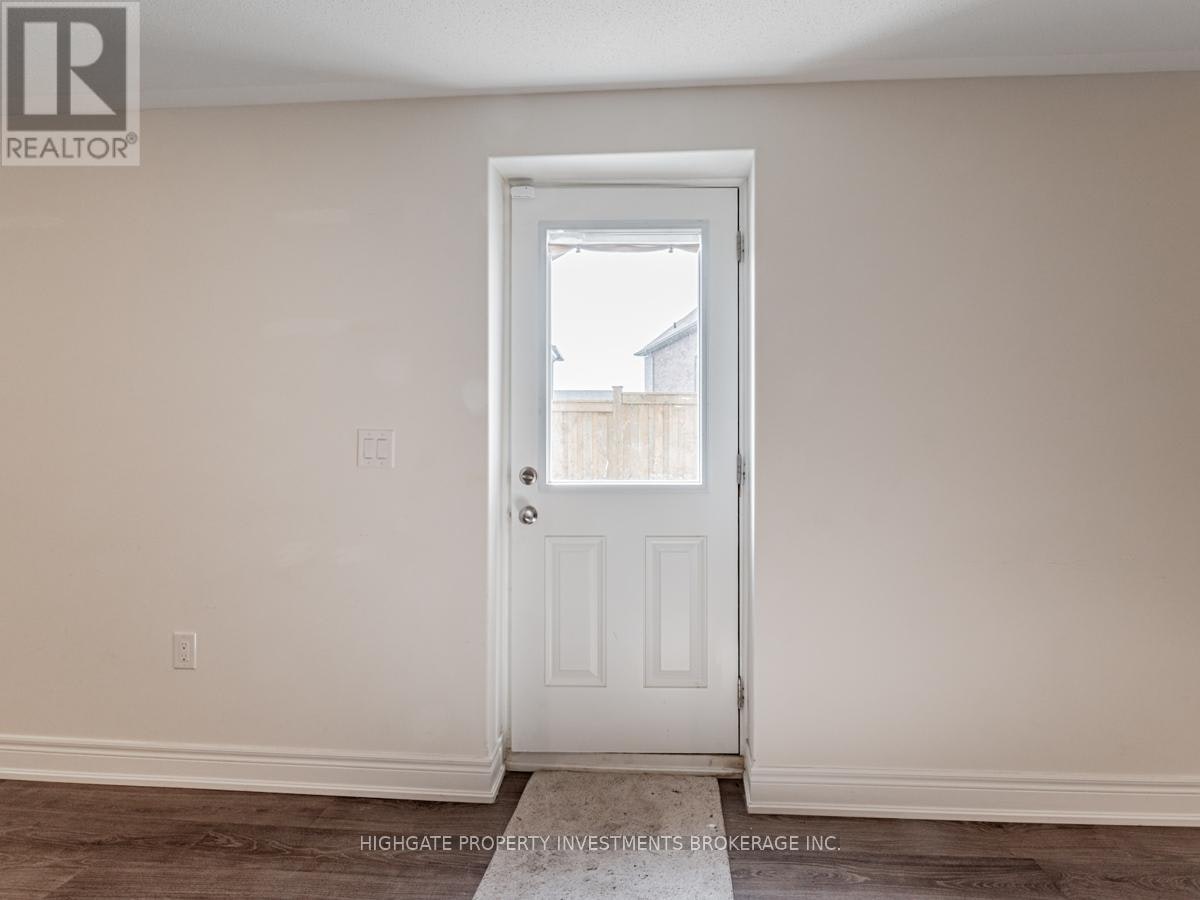 BSMT-1055 Purus Path, Pickering, ON, L1V 2P8 - 3