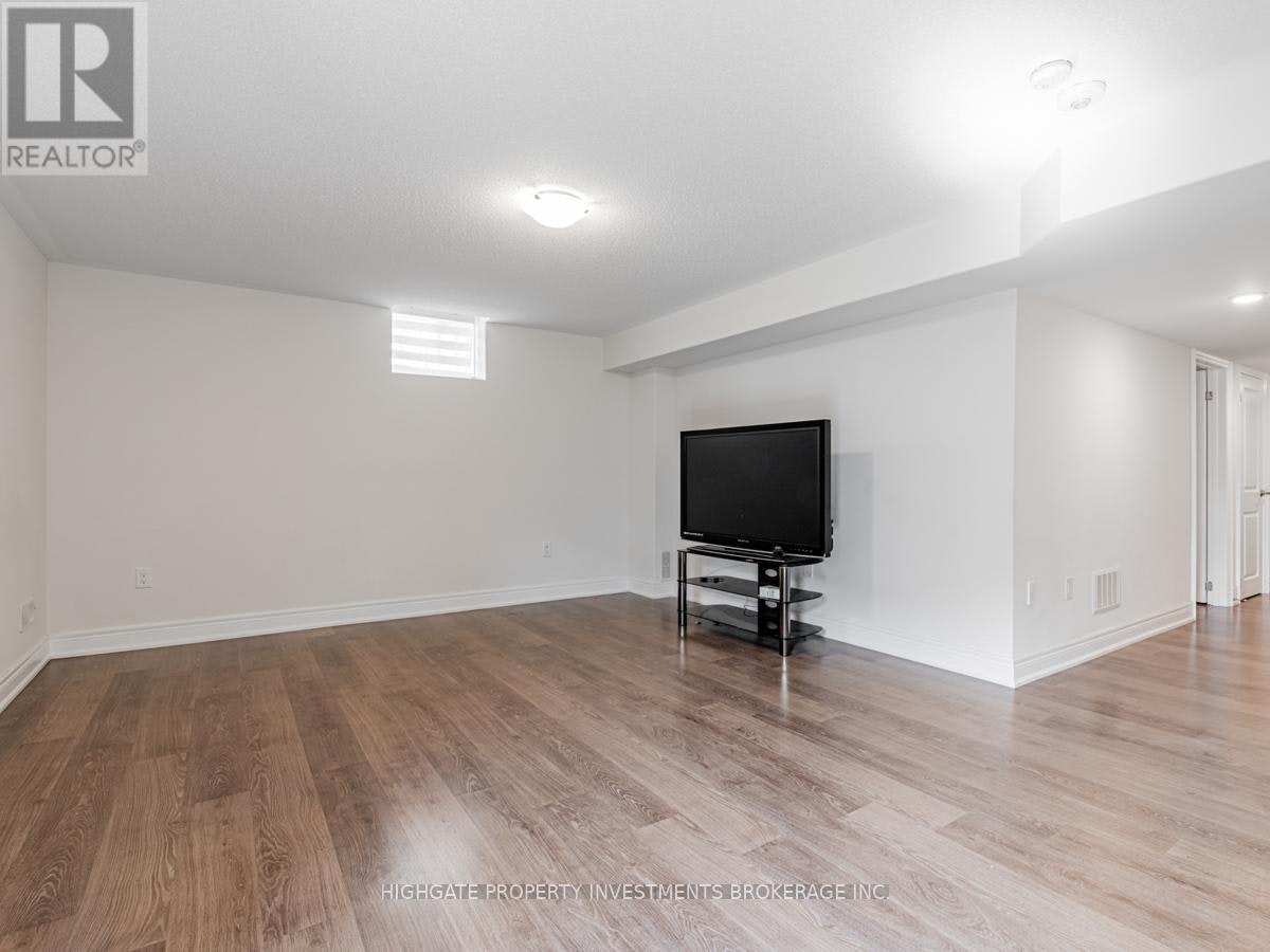 BSMT-1055 Purus Path, Pickering, ON, L1V 2P8 - 12