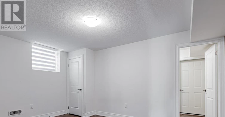BSMT-1055 Purus Path, Pickering, ON, L1V 2P8 - 19
