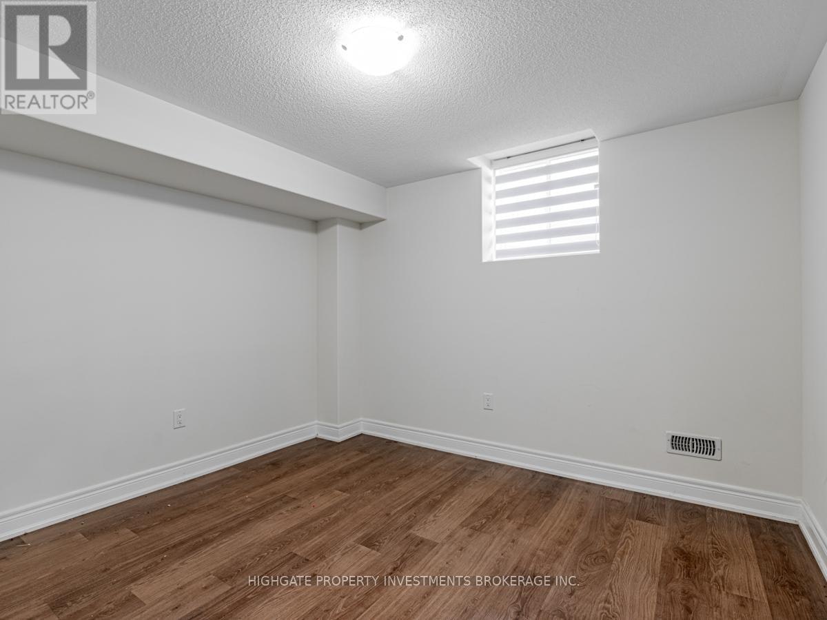BSMT-1055 Purus Path, Pickering, ON, L1V 2P8 - 23