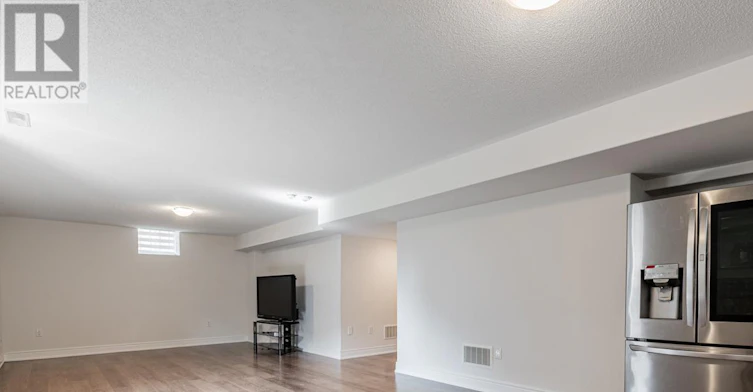BSMT-1055 Purus Path, Pickering, ON, L1V 2P8 - 10