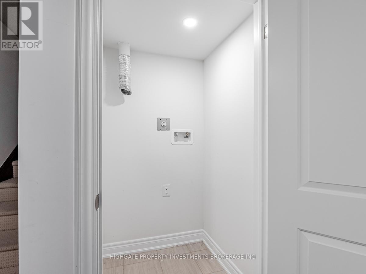 BSMT-1055 Purus Path, Pickering, ON, L1V 2P8 - 25