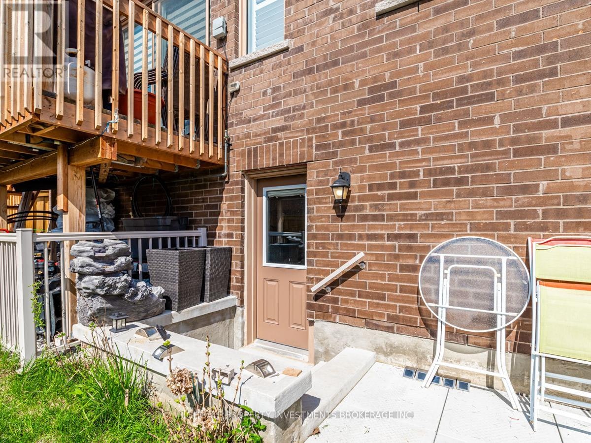 BSMT-1055 Purus Path, Pickering, ON, L1V 2P8 - 28