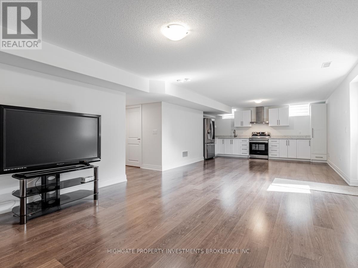 BSMT-1055 Purus Path, Pickering, ON, L1V 2P8 - 15