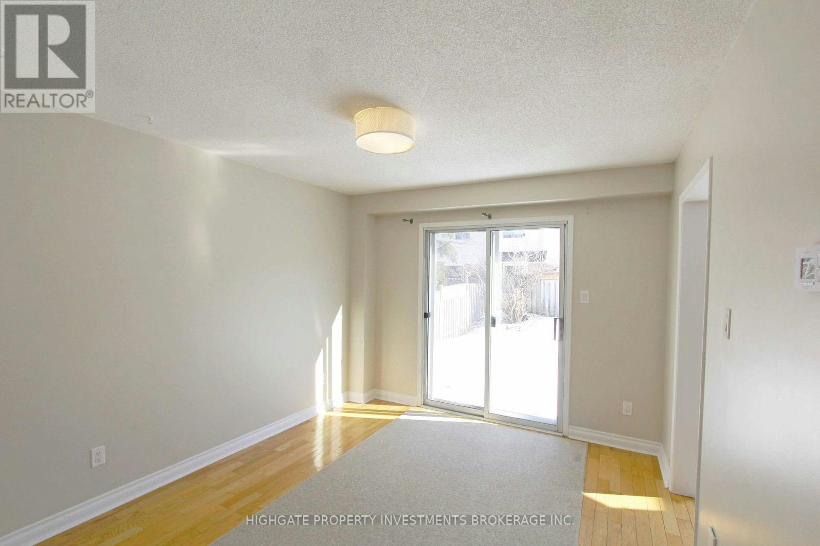 80 Hadden Crescent, Barrie, ON, L4M 6G7 - 6