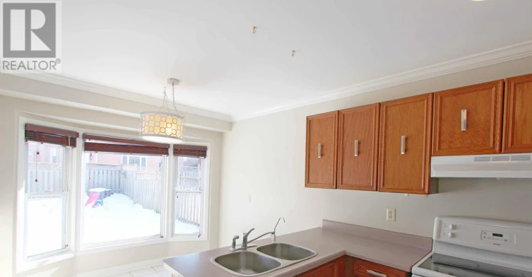 80 Hadden Crescent, Barrie, ON, L4M 6G7 - 5