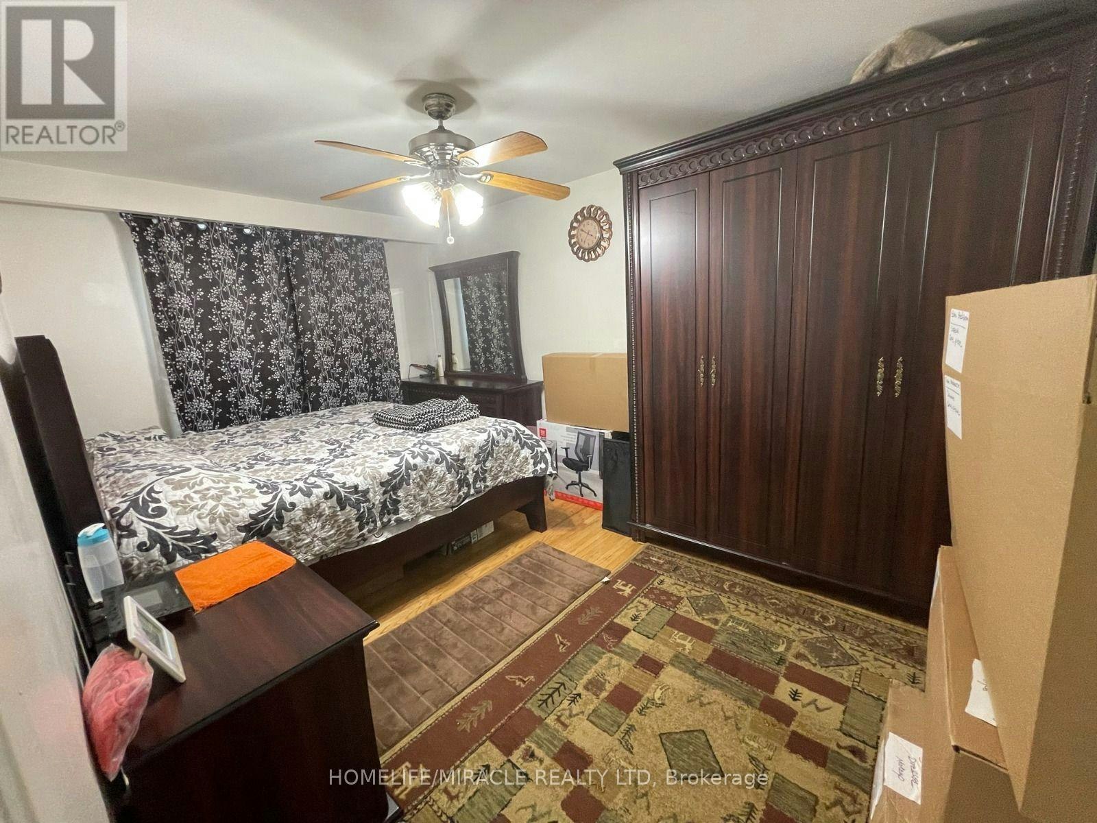 3443 Chipley Crescent, Mississauga, ON, L4T 2E3 - 7