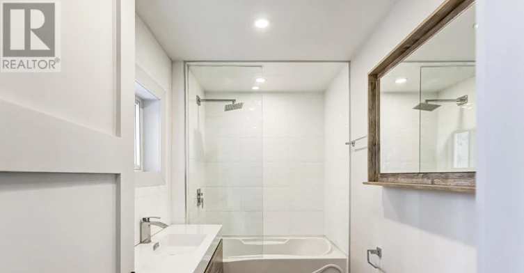 MAIN FLOOR 1-1989 Davenport Road, Toronto, ON, M6N 1C5 - 12