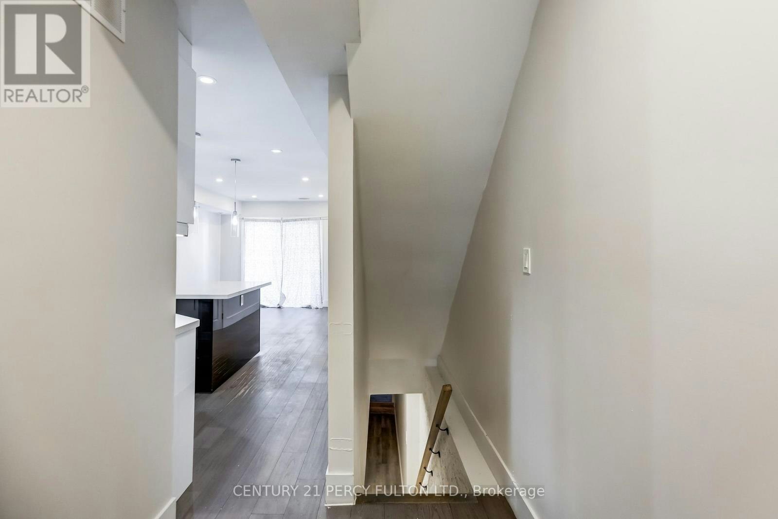 MAIN FLOOR 1-1989 Davenport Road, Toronto, ON, M6N 1C5 - 13