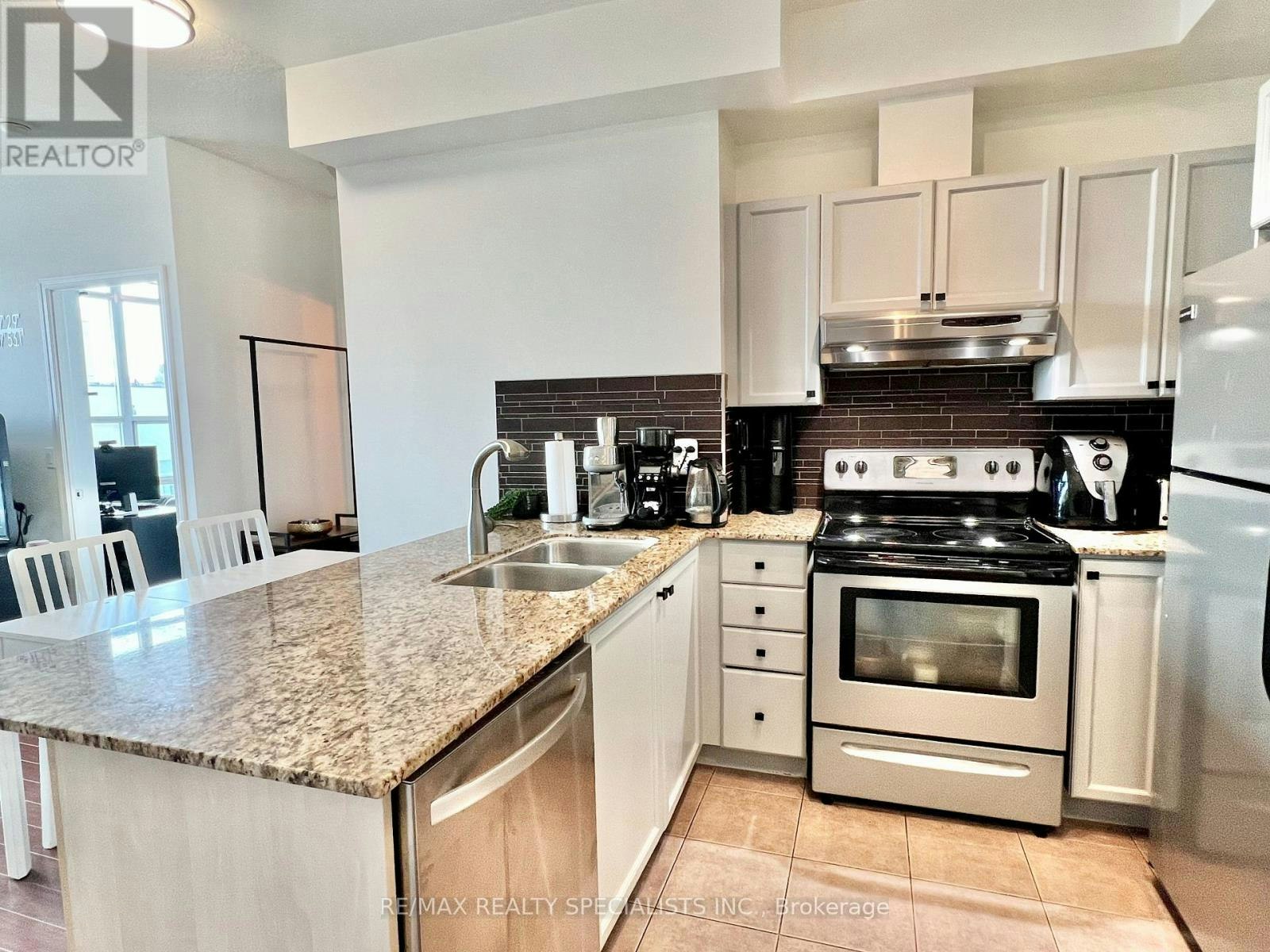 2505-33 Elm Drive W, Mississauga, ON, L5B 4M2 - 2