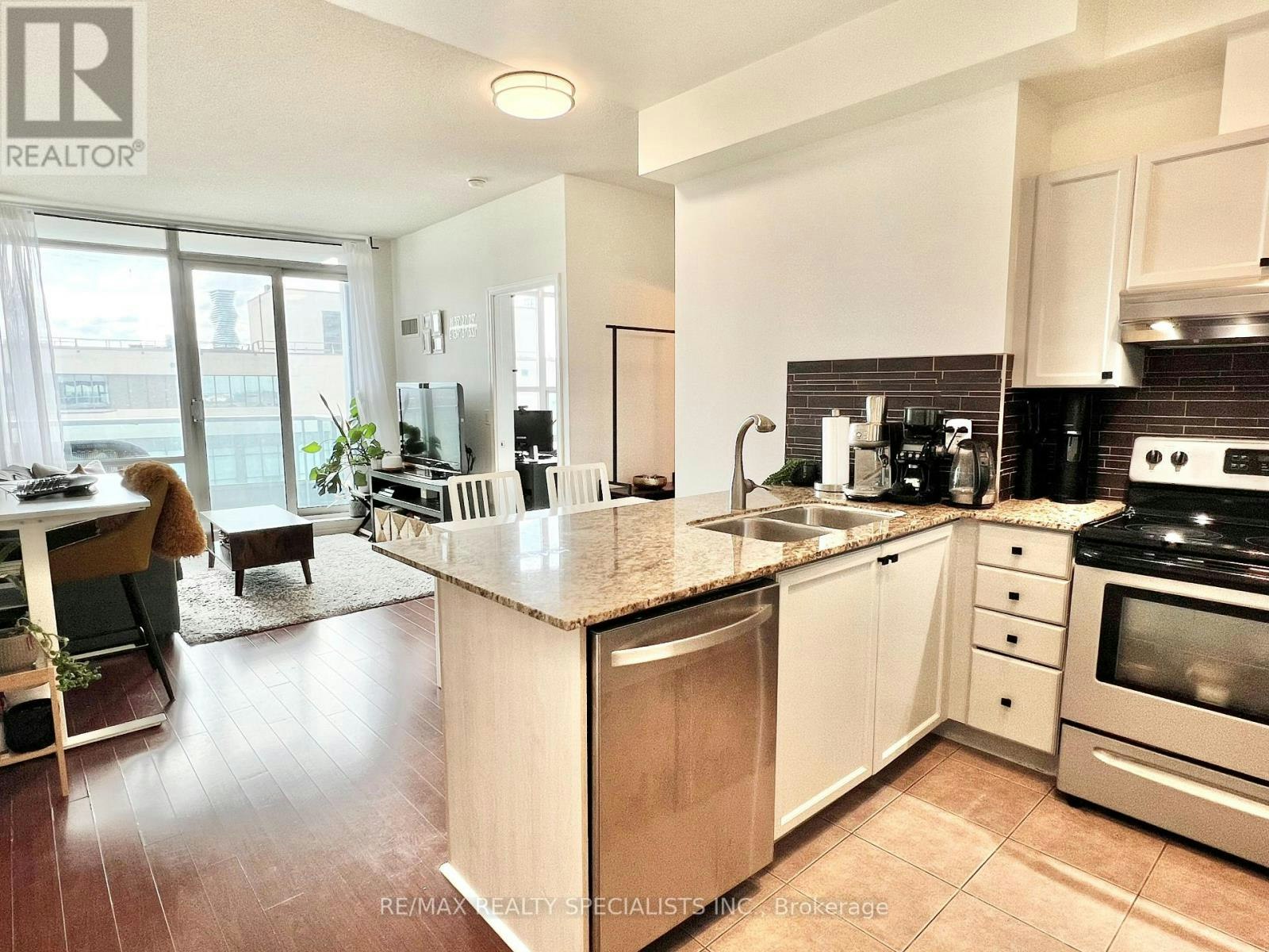 2505-33 Elm Drive W, Mississauga, ON, L5B 4M2