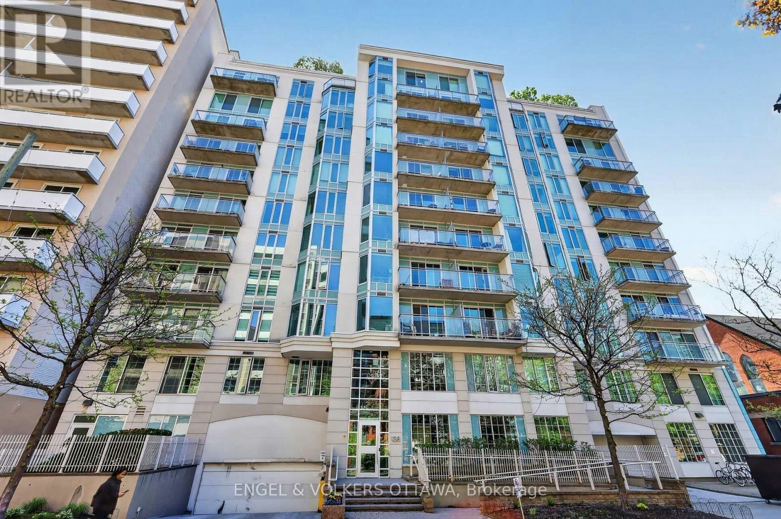 604-138 Somerset Street W, Ottawa, ON, K2P 0A3