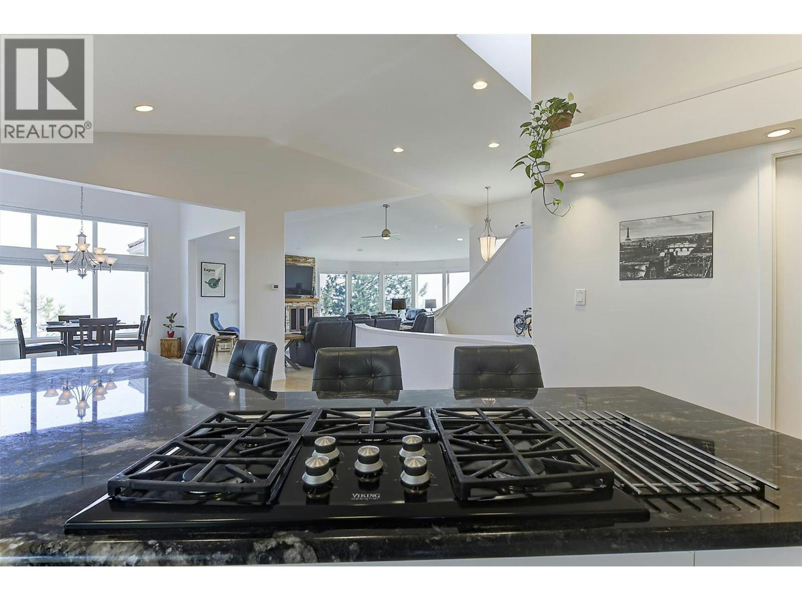 2296 Lillooet Crescent, Kelowna, BC, V1V 1T1 - 18