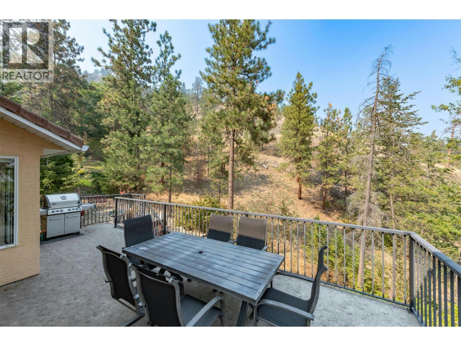 2296 Lillooet Crescent, Kelowna, BC, V1V 1T1 - 22