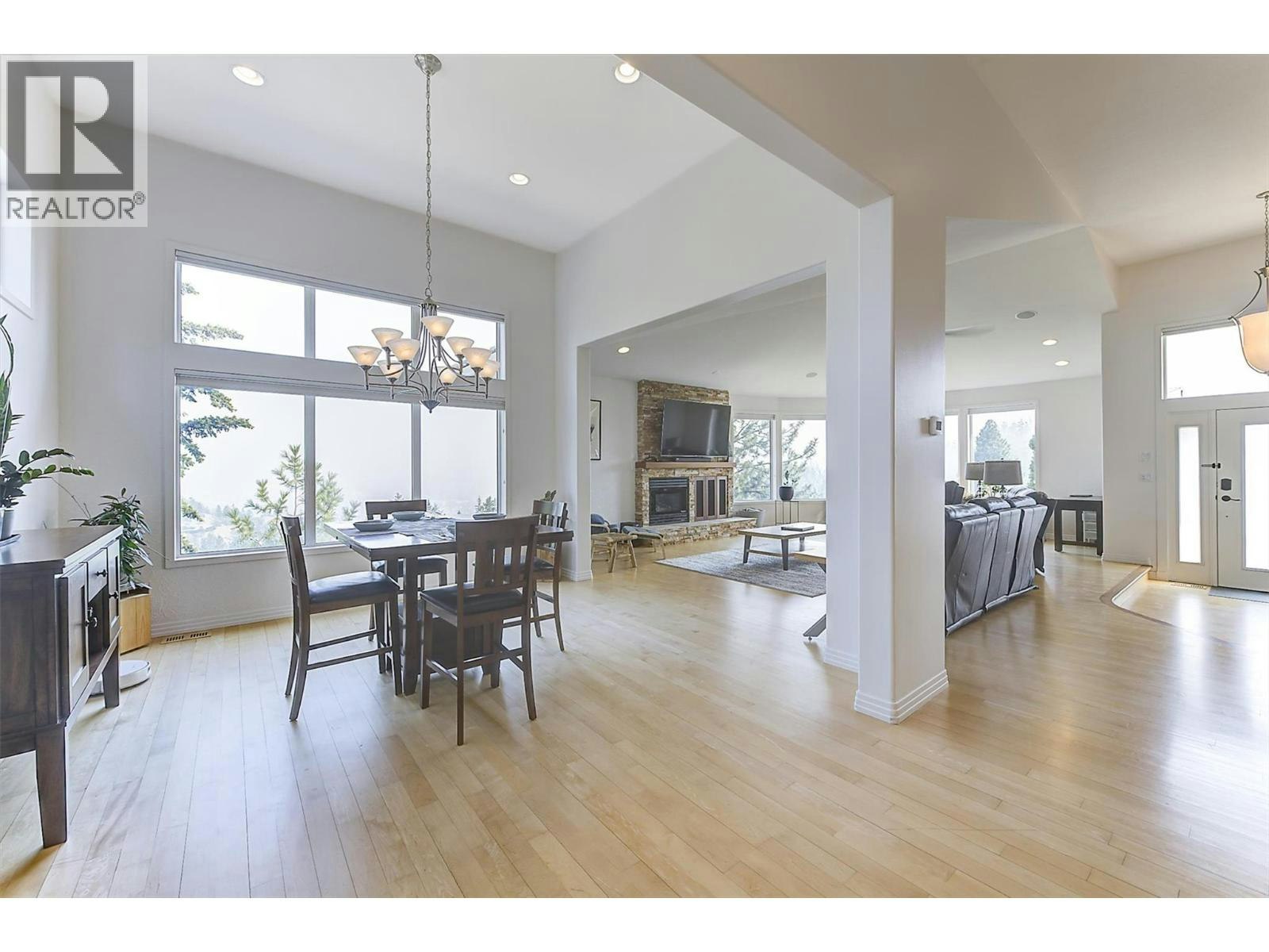 2296 Lillooet Crescent, Kelowna, BC, V1V 1T1 - 9