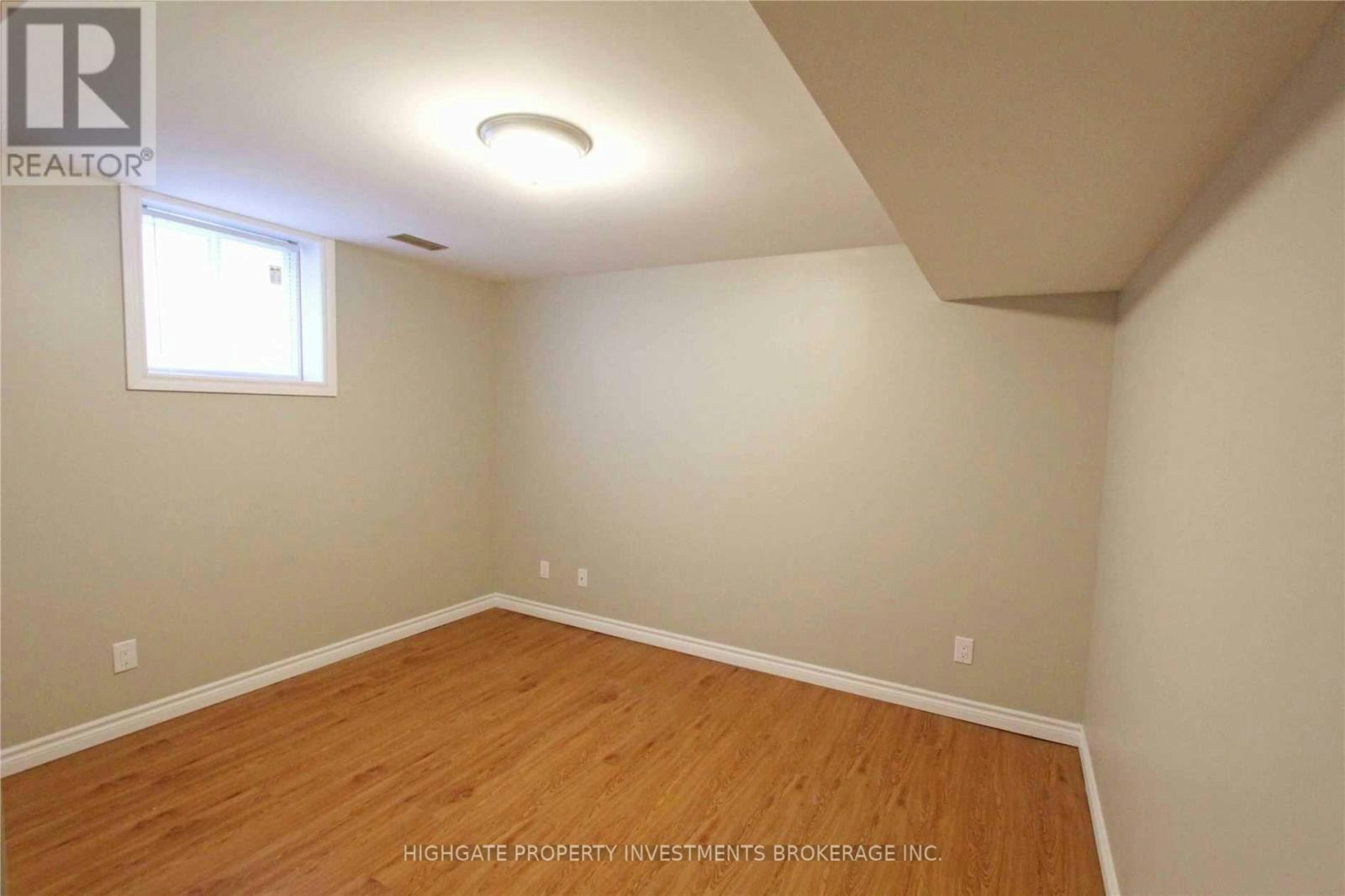LOWER-80 Hadden Crescent, Barrie, ON, L4M 6G7 - 4