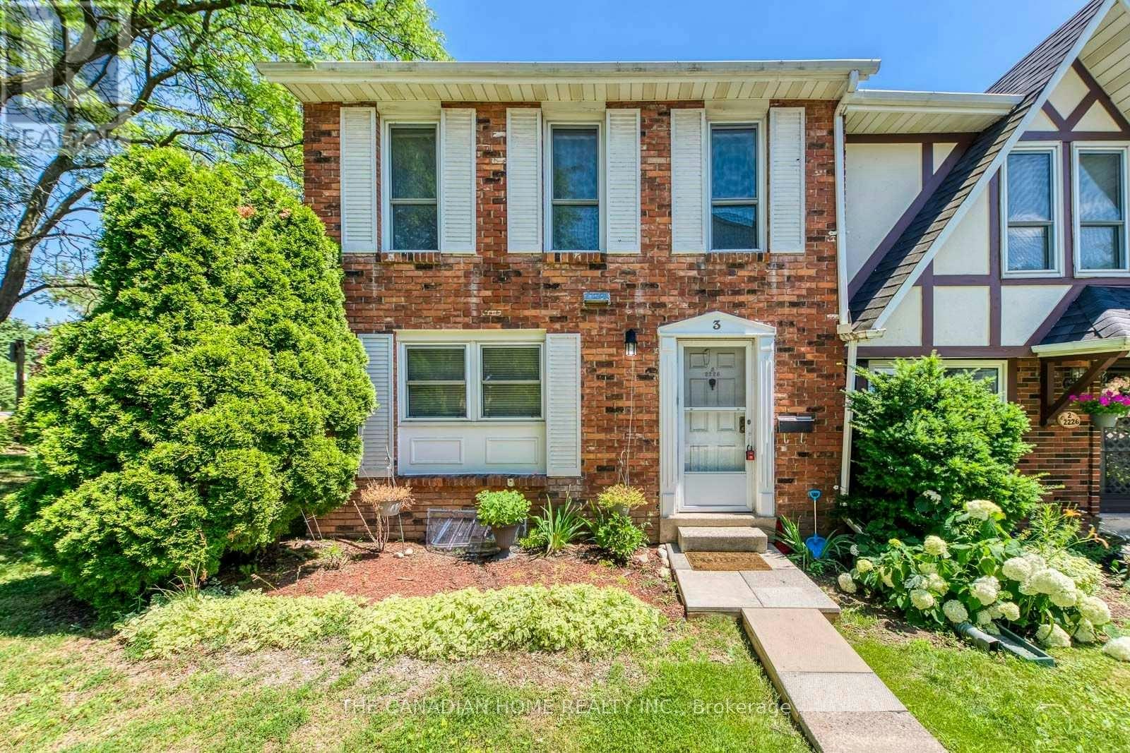 3-2226 Upper Middle Road, Burlington, ON, L7P 2Z9