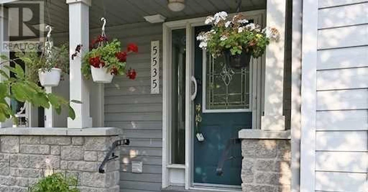 5535 Doctor Leach Drive, Manotick, ON, K4M 1L6 - 2
