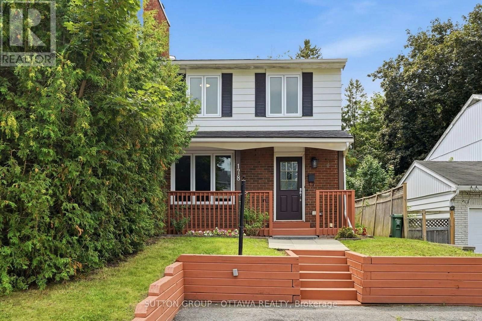 178 Mcclellan Road, Ottawa, ON, K2H 5W1