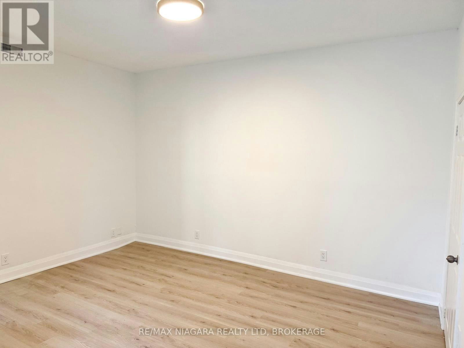 3-4674 Zimmerman Avenue, Niagara Falls, ON, L2E 3M6 - 14