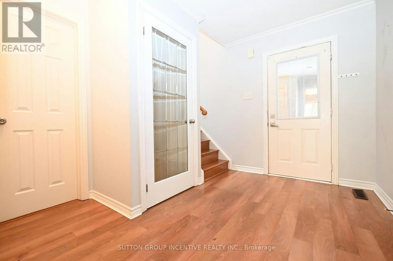14 Brown Wood Drive, Barrie, ON, L4M 6N4 - 3
