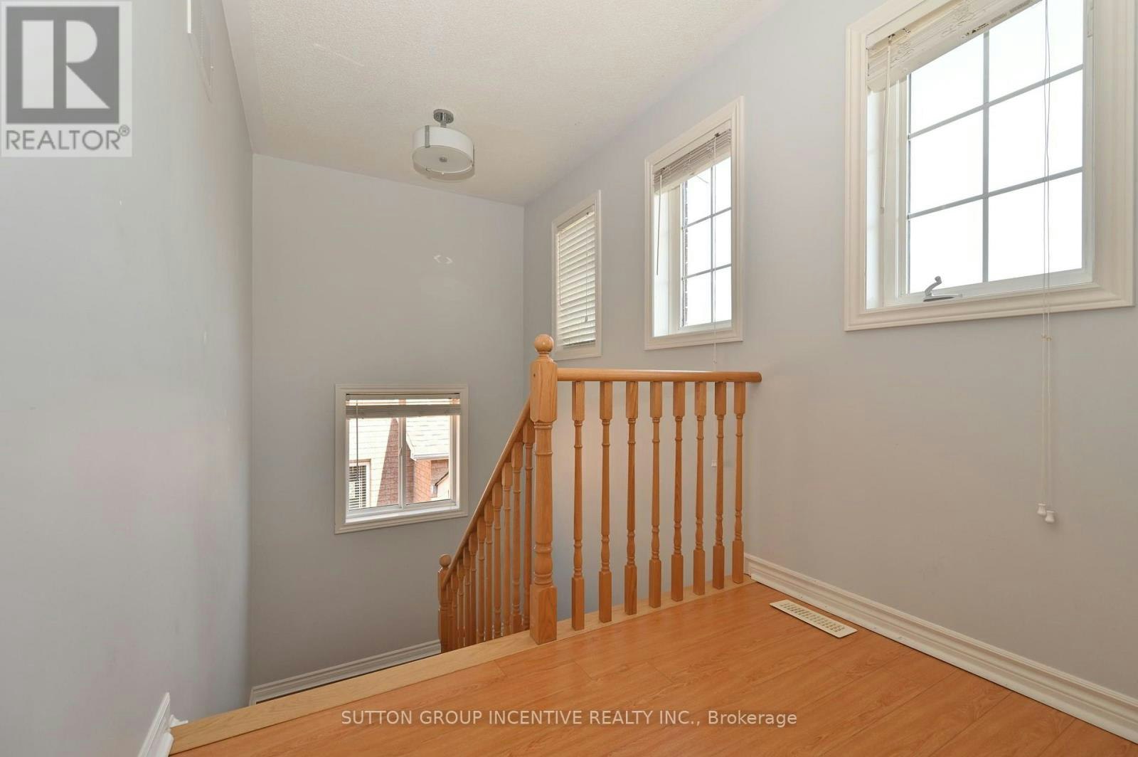 14 Brown Wood Drive, Barrie, ON, L4M 6N4 - 18