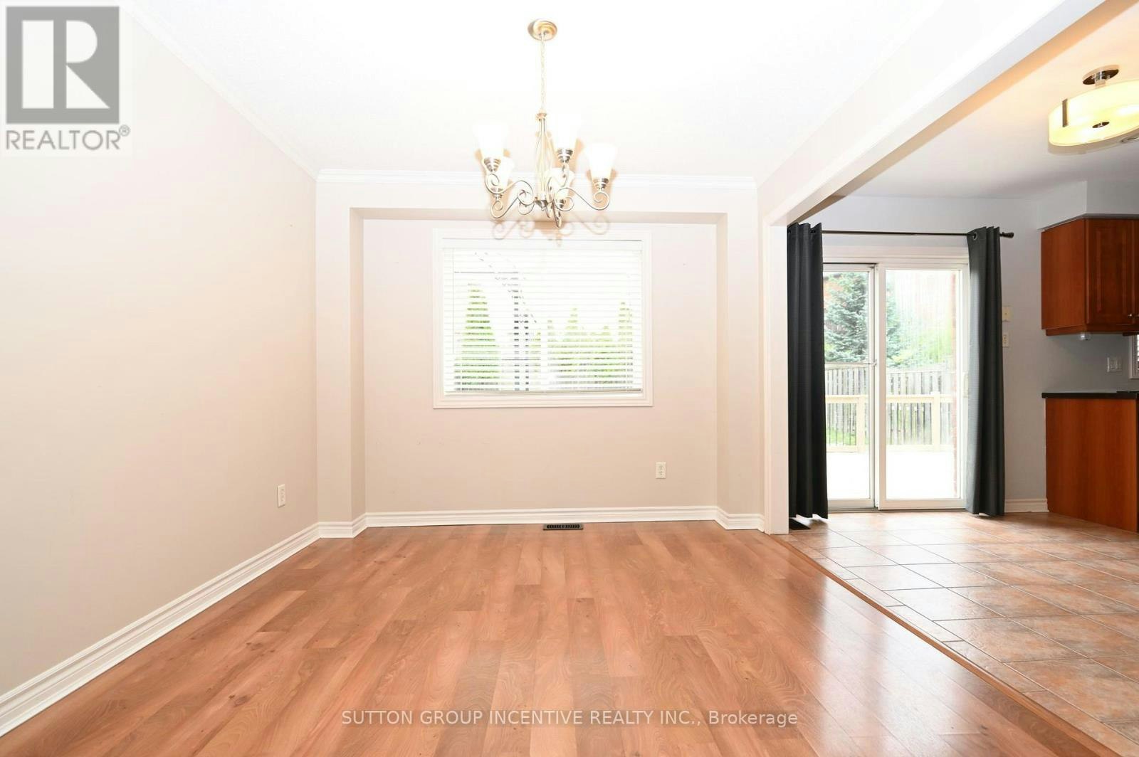 14 Brown Wood Drive, Barrie, ON, L4M 6N4 - 7