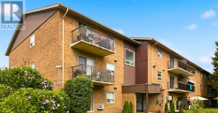 302-735 Wonderland Road S, London, ON, N6K 1M1 - 2