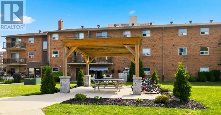 302-735 Wonderland Road S, London, ON, N6K 1M1 - 23