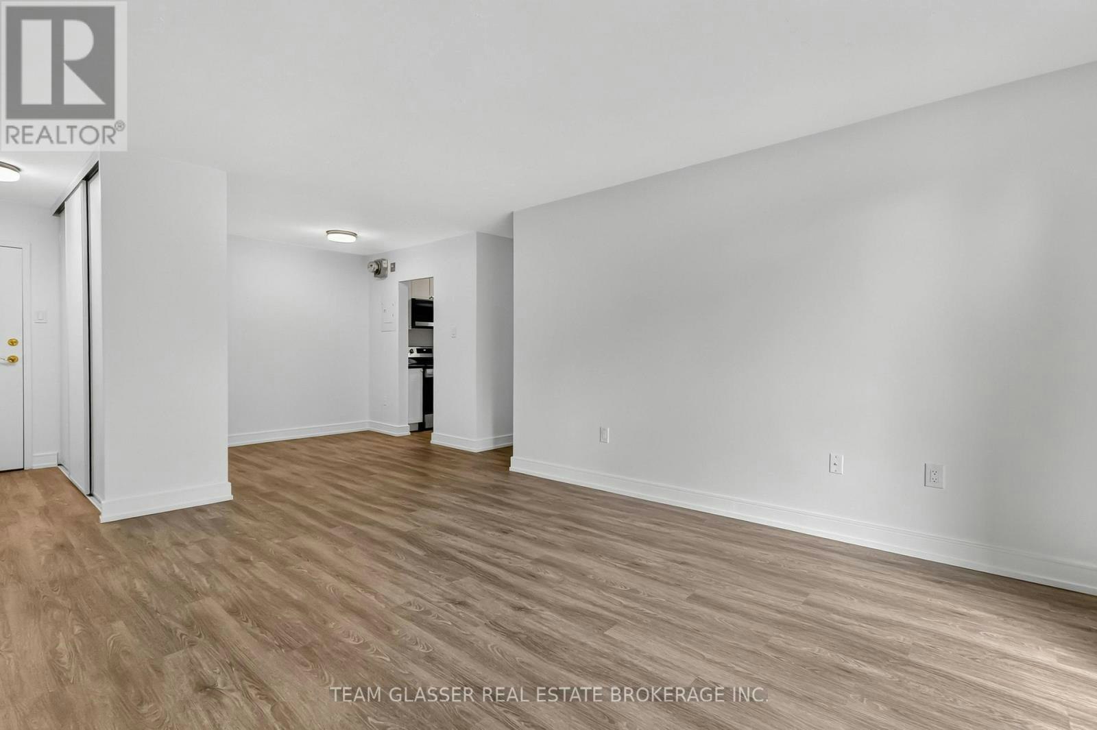 302-735 Wonderland Road S, London, ON, N6K 1M1 - 5