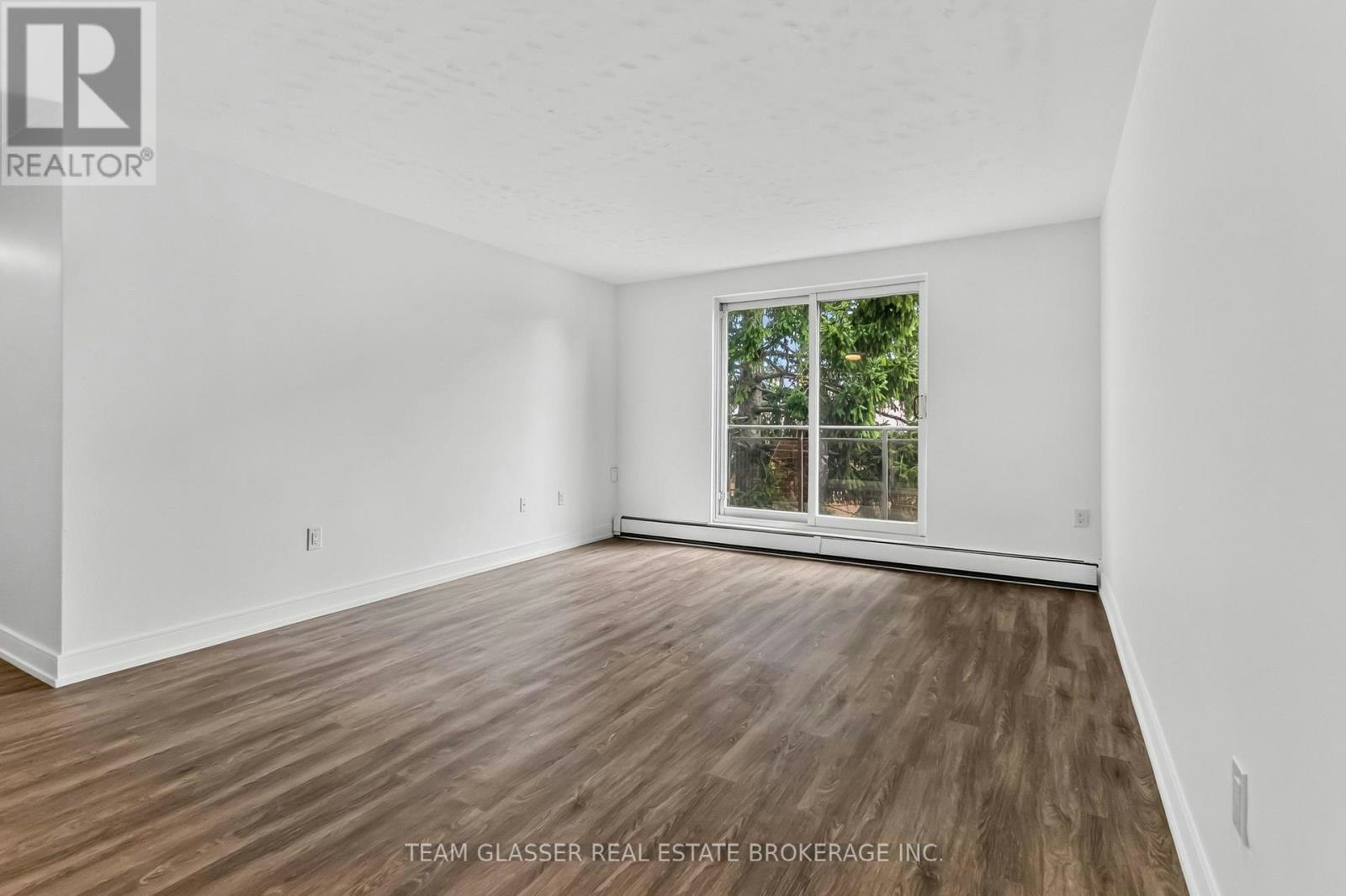 302-735 Wonderland Road S, London, ON, N6K 1M1 - 4