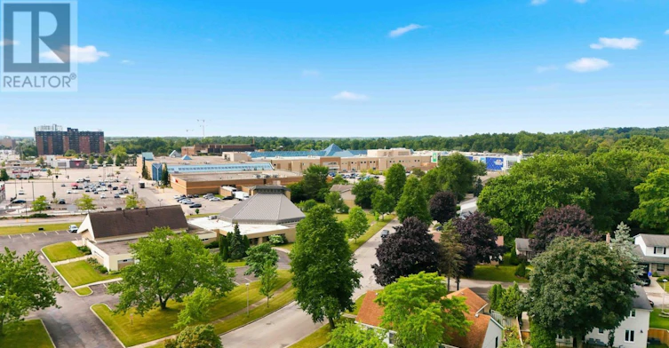 302-735 Wonderland Road S, London, ON, N6K 1M1 - 27
