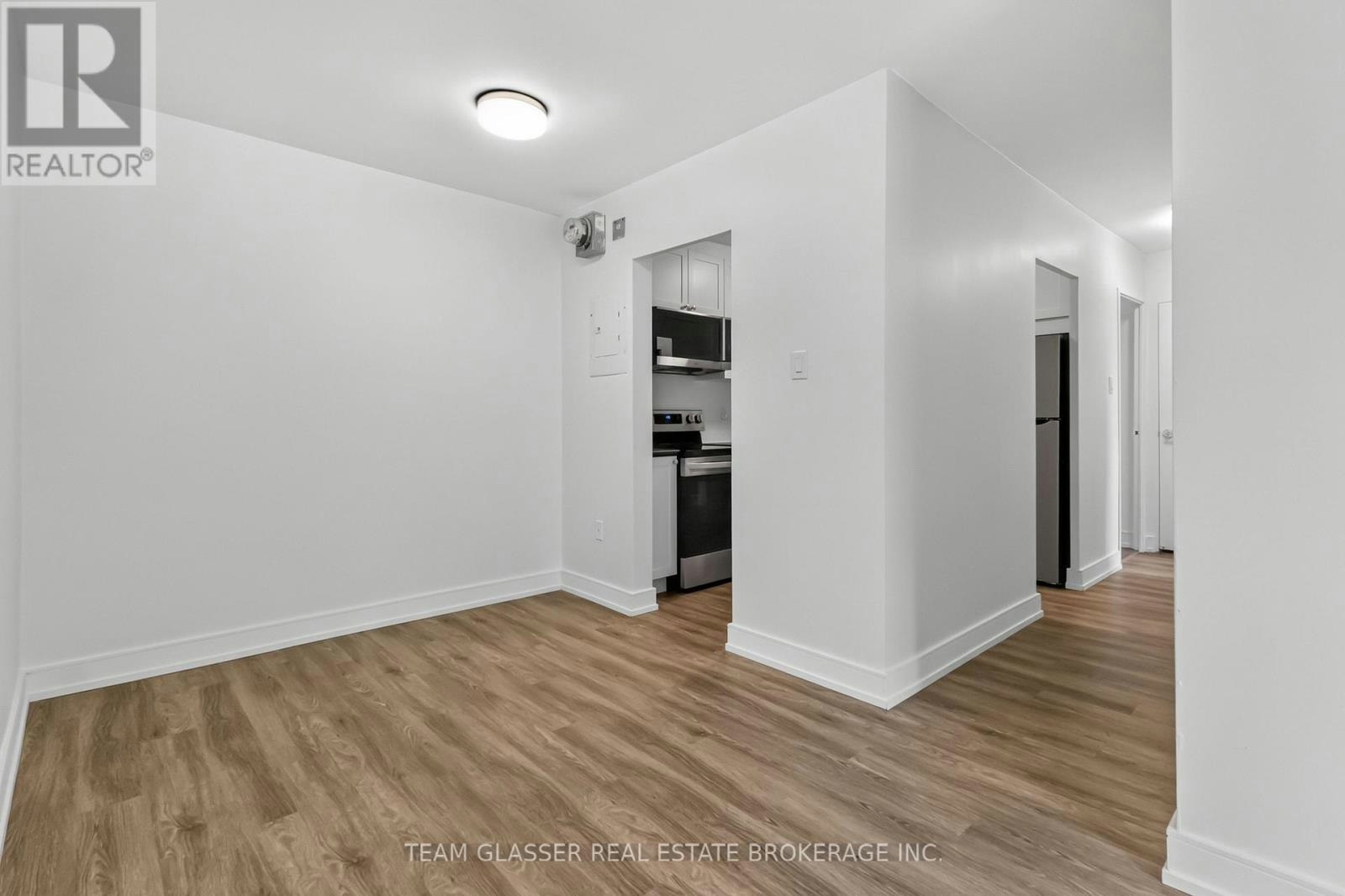 302-735 Wonderland Road S, London, ON, N6K 1M1 - 8