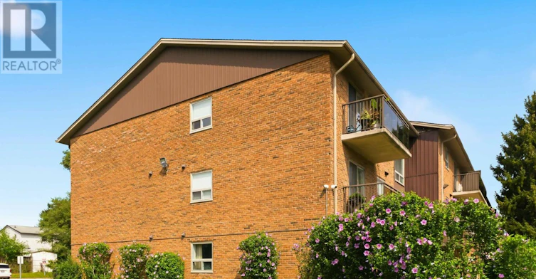 302-735 Wonderland Road S, London, ON, N6K 1M1 - 24