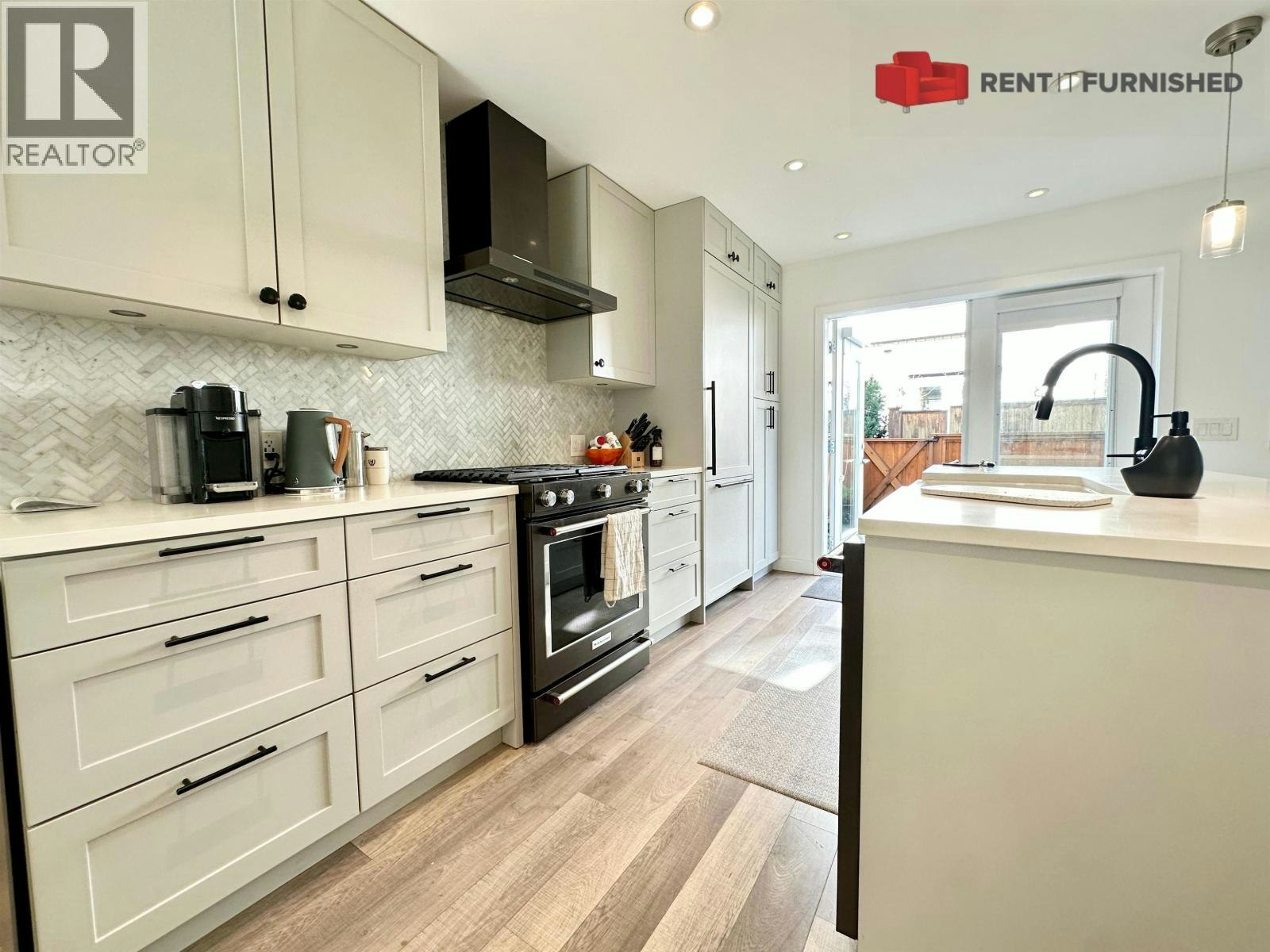 113-515 E 2nd Street, North Vancouver, BC, V7L 1E1 - 5