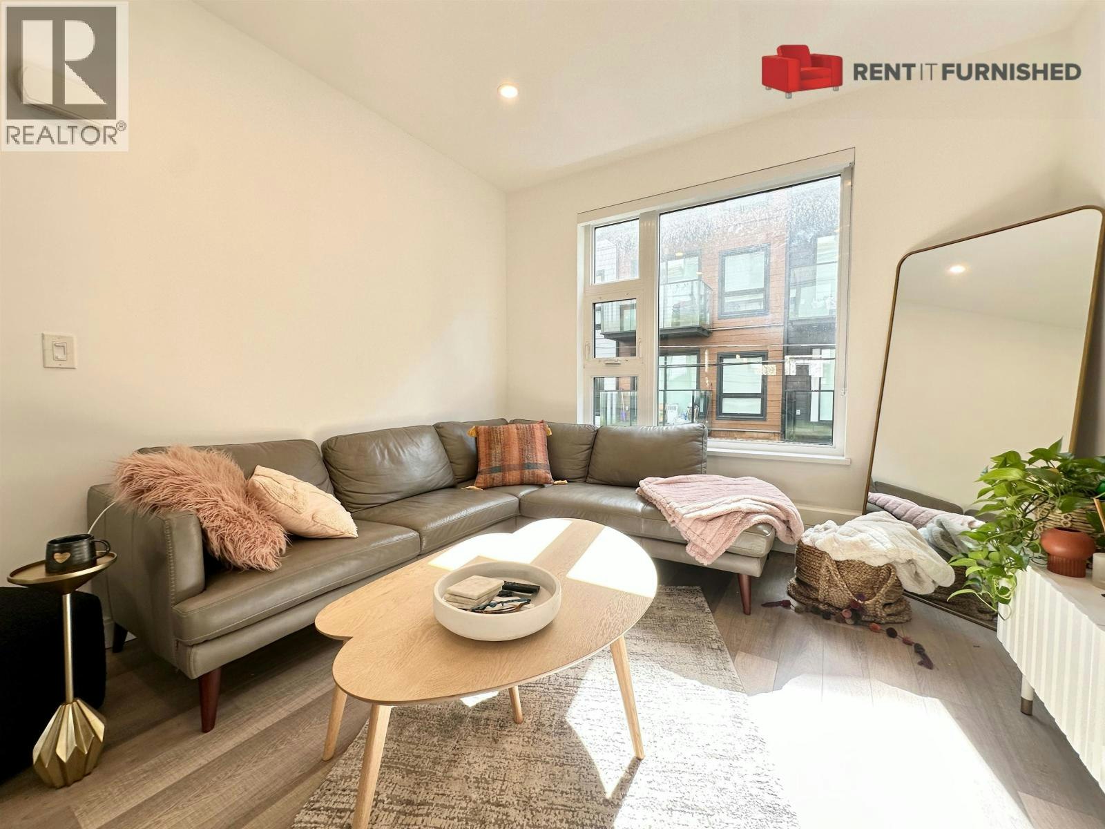 113-515 E 2nd Street, North Vancouver, BC, V7L 1E1 - 2