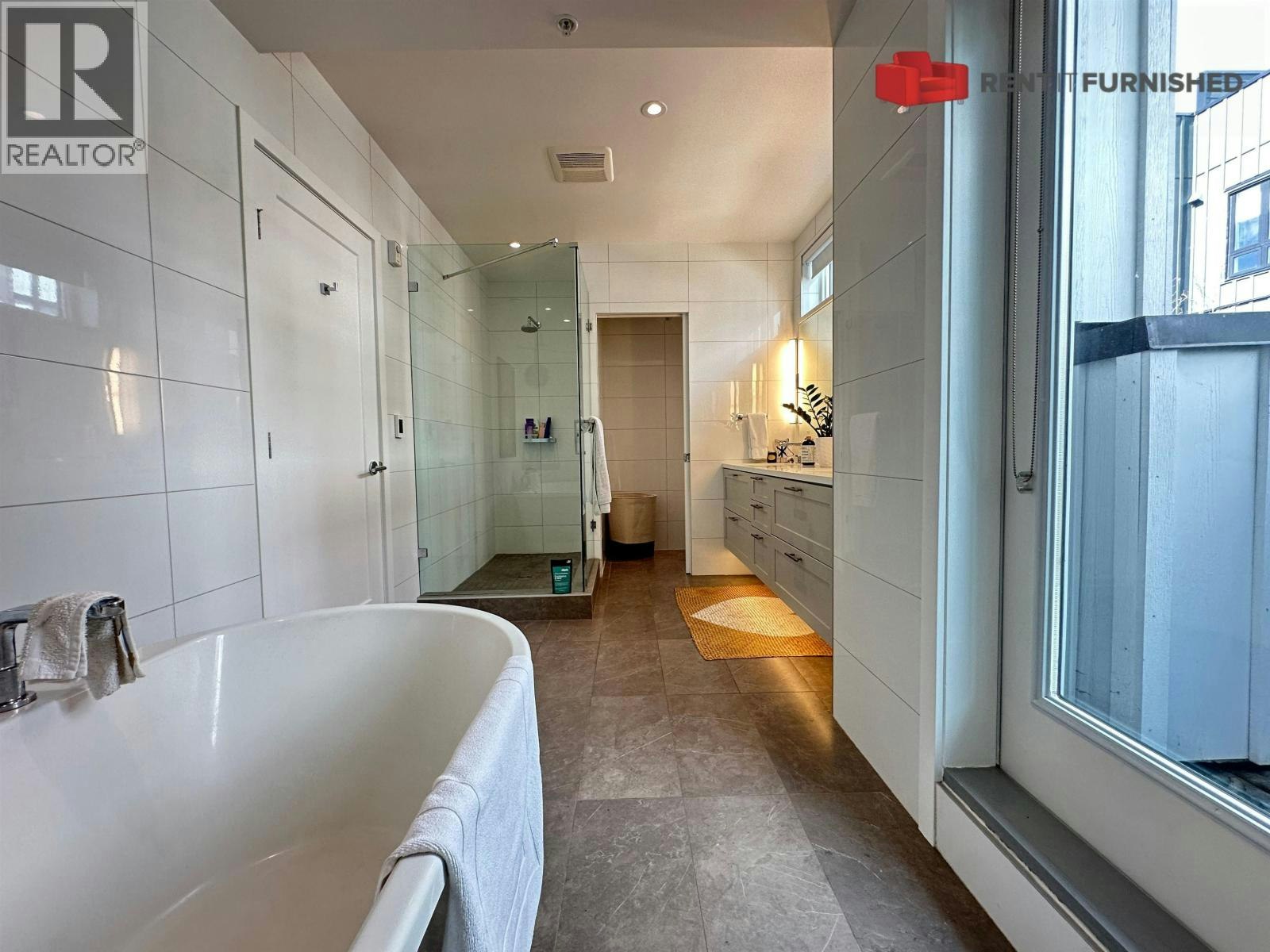 113-515 E 2nd Street, North Vancouver, BC, V7L 1E1 - 16