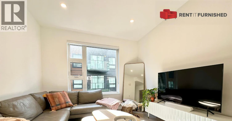 113-515 E 2nd Street, North Vancouver, BC, V7L 1E1